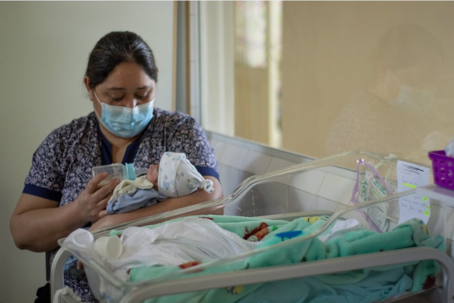 Día de la Enfermería: más de 270 profesionales brindan su servicio en el Hospital Centenario